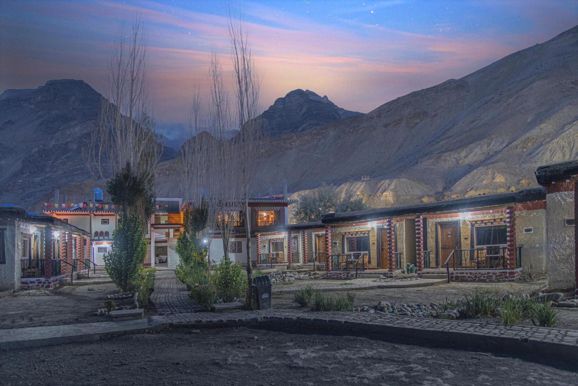 Echor Mud Huts Tabo, Spiti Valley Lodge *